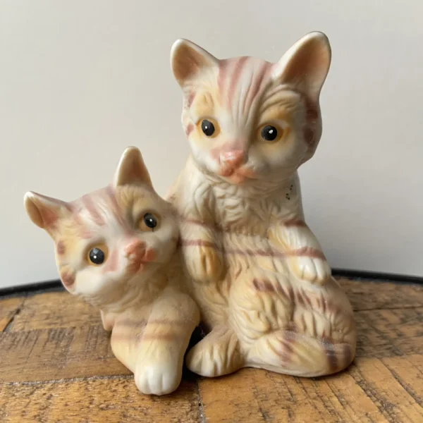 Beeldje 2 katten - 51Dnspod | Smaakvolle damp – Verzendkosten vrij vanaf 40€