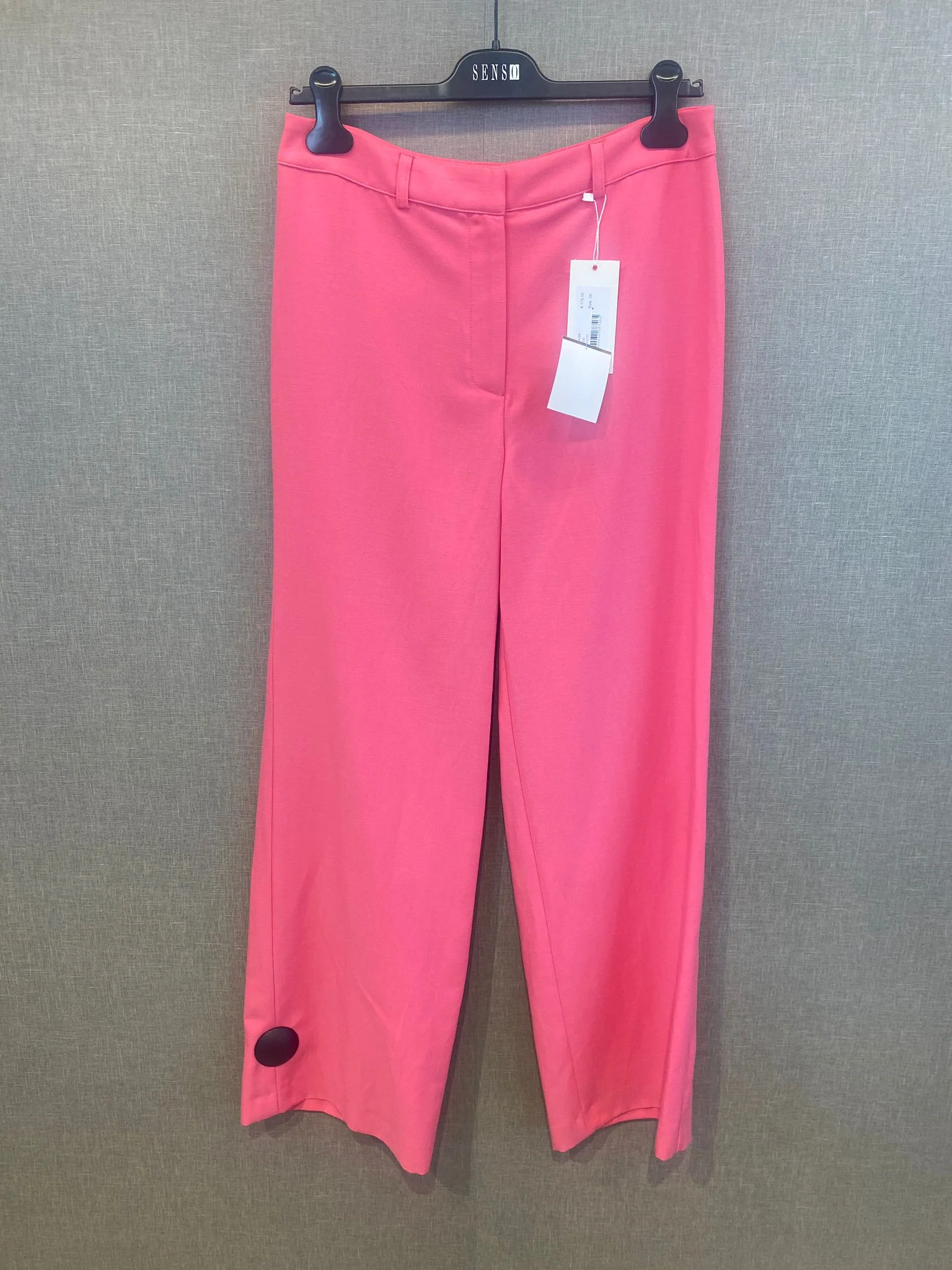 Broek Fuchia Senso ( 5542 Nude/Sangri ) - 51Dnspod | Smaakvolle damp – Verzendkosten vrij vanaf 40€ Broek Fuchia Senso ( 5542 Nude/Sangri ) - 51Dnspod | Smaakvolle damp – Verzendkosten vrij vanaf 40€